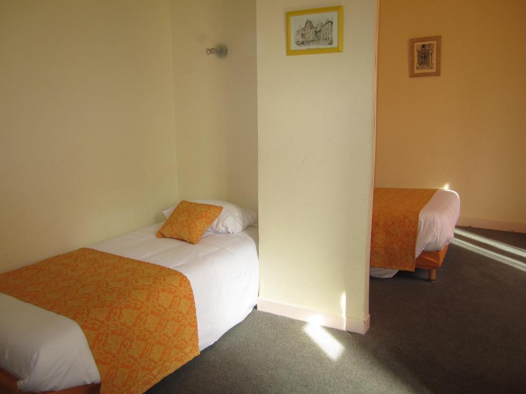 Hotel Arlequin Troyes Room photo